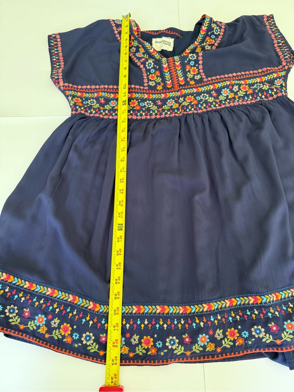 Savanna Jane Navy Embroidered V-Neck Tunic with Multicolor Accents. Size Large. - Picture 6 of 6
